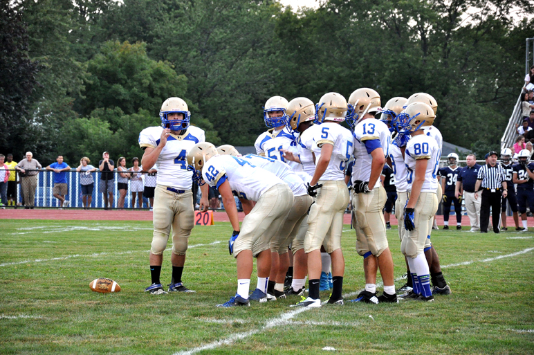 ster Schroeder Varsity Football Photos GatesChili (Lost 1412)