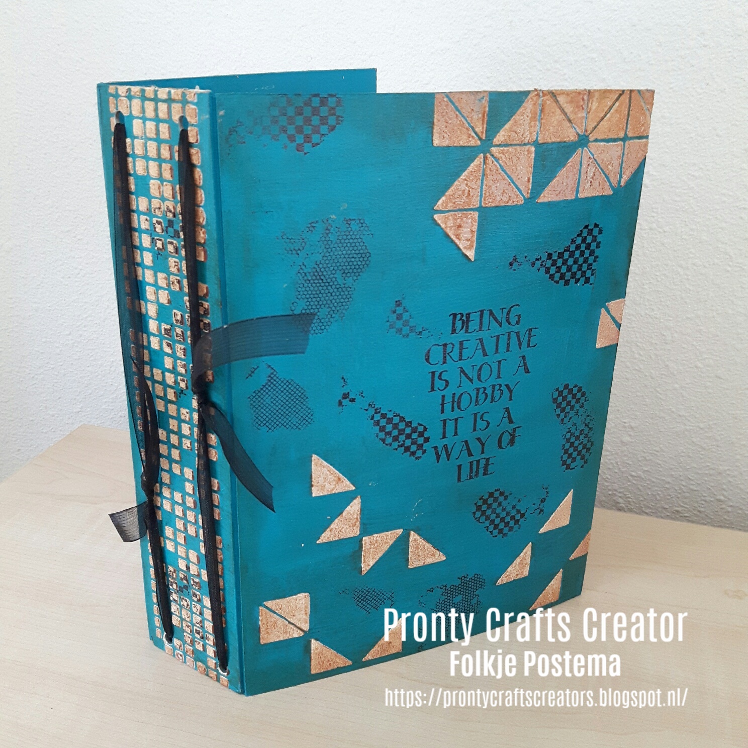 Pronty Crafts Creators Make your own Art Journal