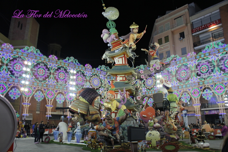La Flor del Melocotón: VALENCIA EN FALLAS