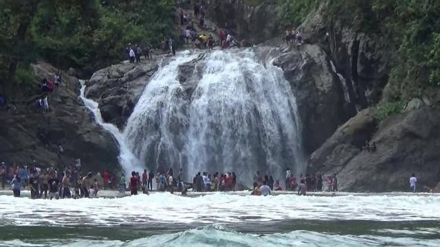 24 Destinasi Wisata Pantai di Malang Untuk Liburan Akhir Tahunmu