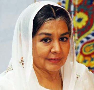 Farida Jalal Family Husband Son Daughter Father Mother Marriage Photos