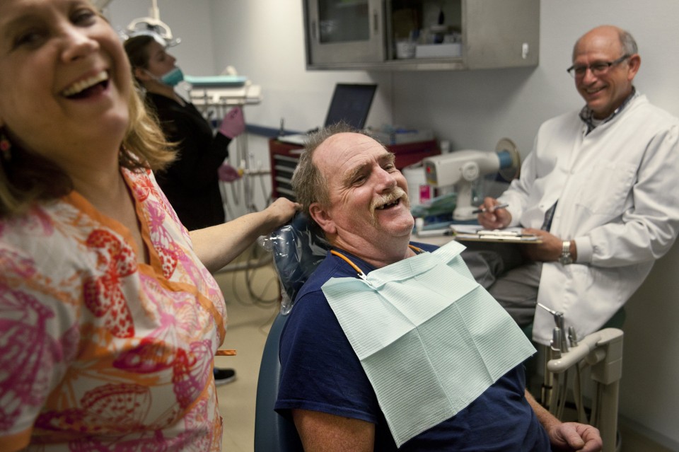 Veteran News Dentists Donate Dental Care to Veterans in Oregon