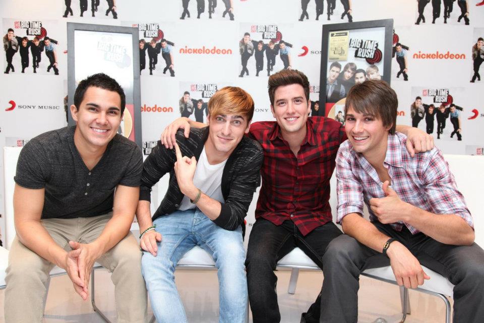 Big Time Rush México (BTRMx) Big Time Rush "Mientras te vistas como
