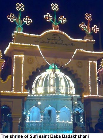 Indscribe S Blog News And Views About Indian Muslims Hanuman Flag Taken From Dargah To Temple In Rajgarh Communal Harmony Project 24