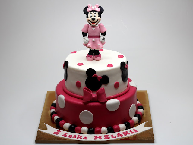 Birthday Cake with Minnie Mouse - Chelsea Cakes