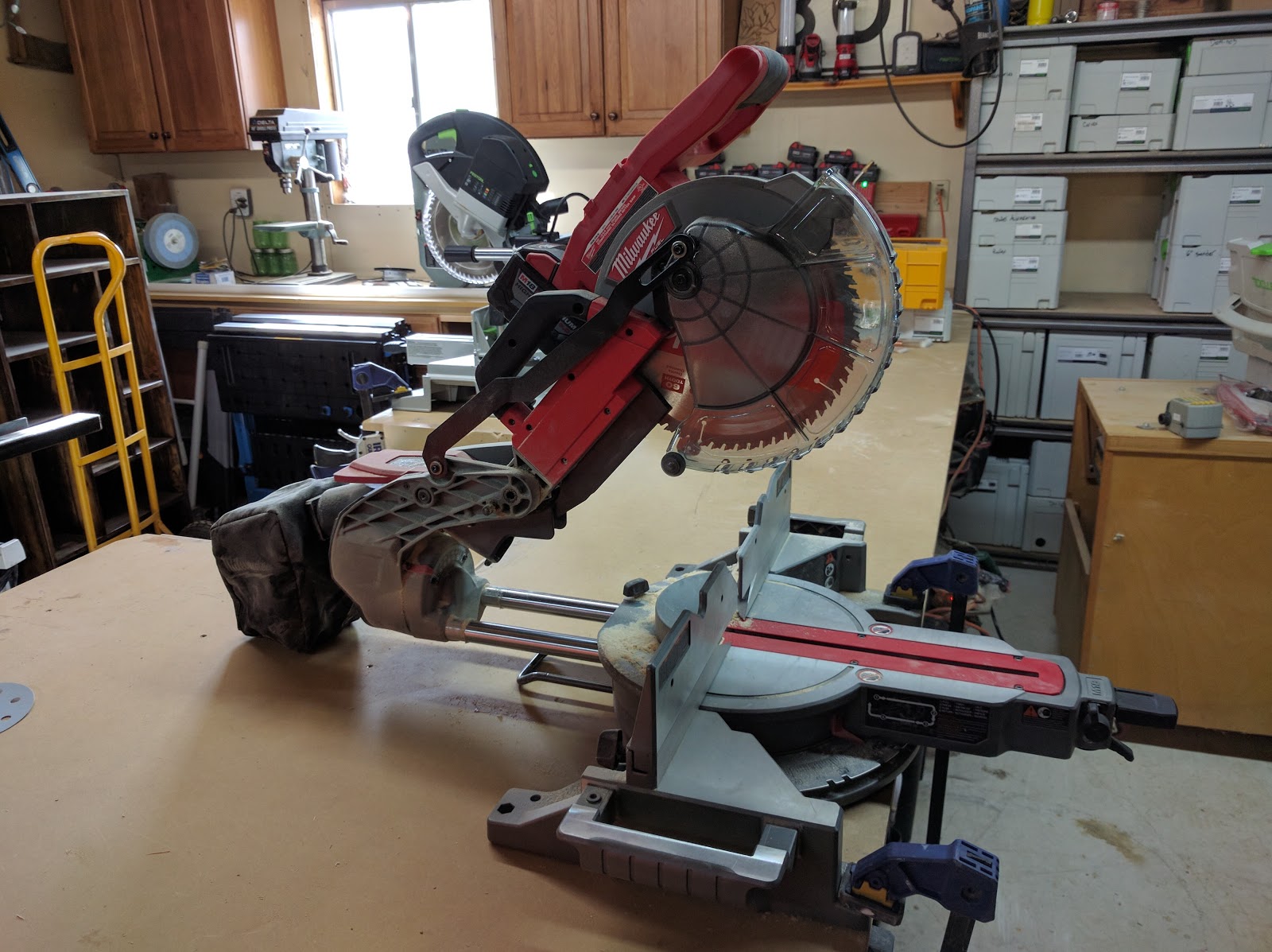 First Class Woodworking Tool Reviews Festool Kapex vs. Milwaukee M18
