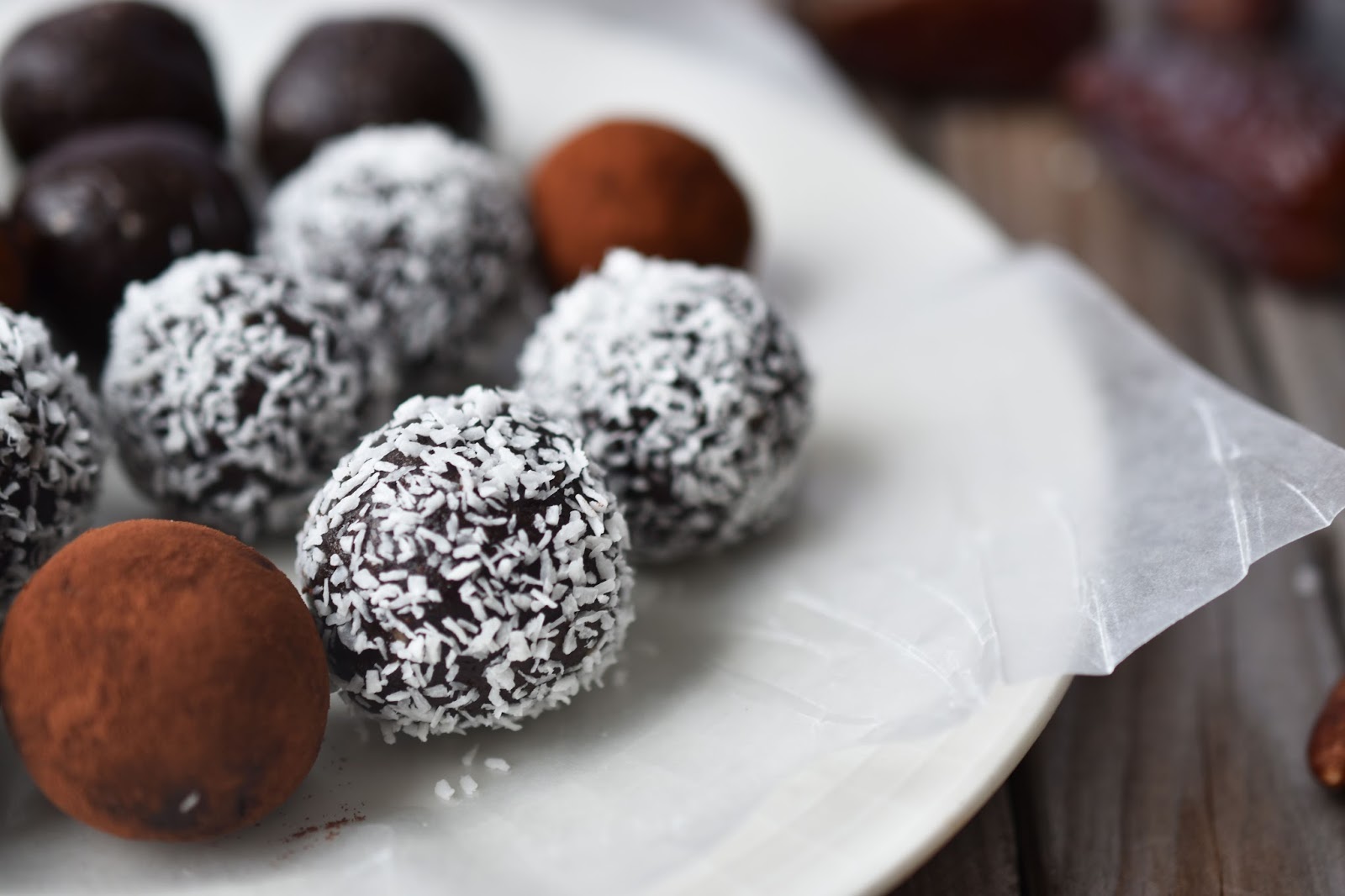 Woman in Real Life Coconut Date Brownie Bites (raw, vegan, glutenfree)