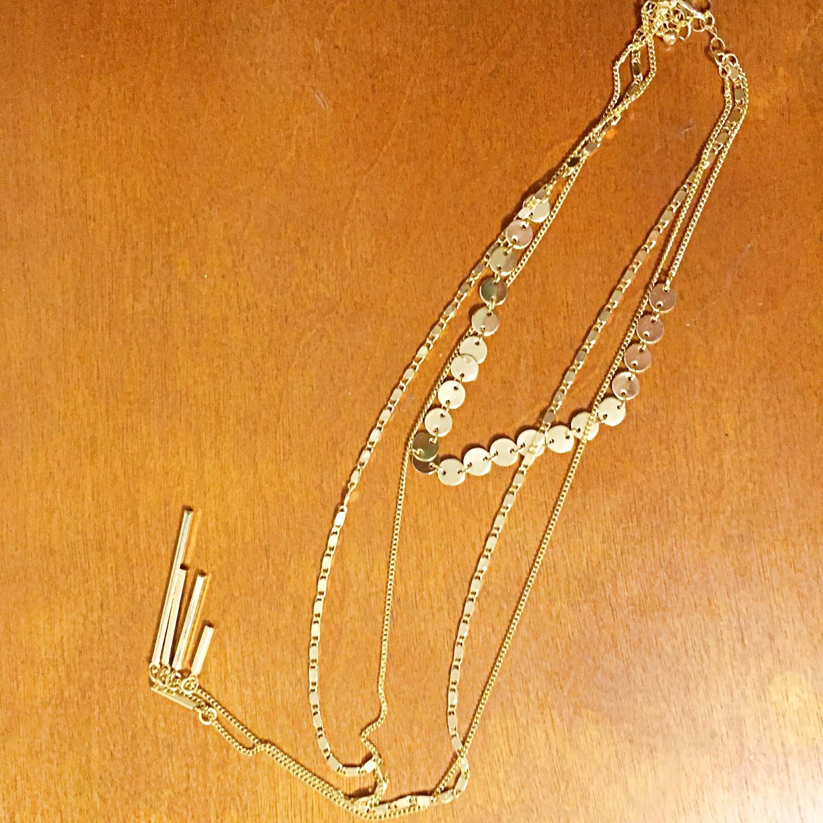 Forever 21 layered gold coin necklace Forever 21 layered gold coin necklace