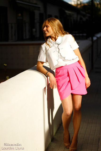 falda-rosa-minueto-camisa-caras