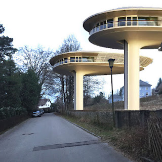 Futuristische Häuser am Ammersee