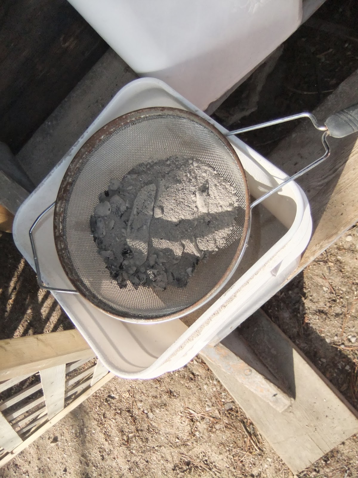 mostly-about-flax-bleaching-with-cow-dung