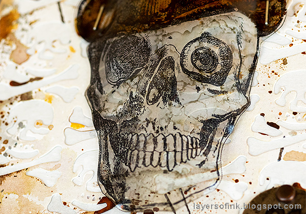 Layers of ink - Dimensional Stamped Skull Tutorial by Anna-Karin Evaldsson.