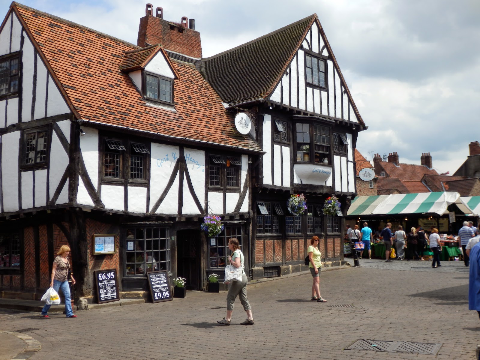 Liniecat Large York Quilt Museum snickelways and gin
