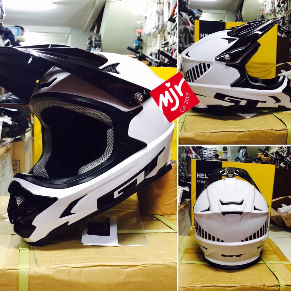 Toko Sepeda Online Majuroyal Jual Helm Bmx Downhill dan Body Protector