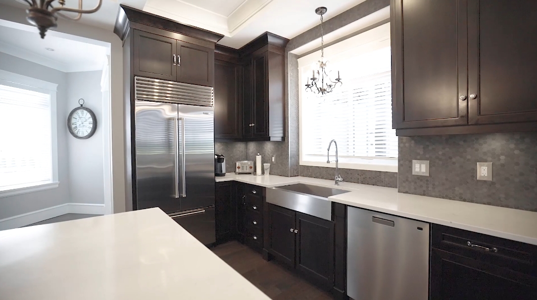 57 Interior Design Photos vs. 319 184 St, Surrey, BC Luxury Home Tour