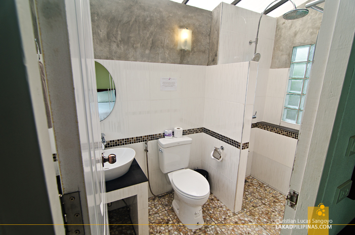 Serenity Resort Koh Chang Beachfront Villa Toilet & Bath
