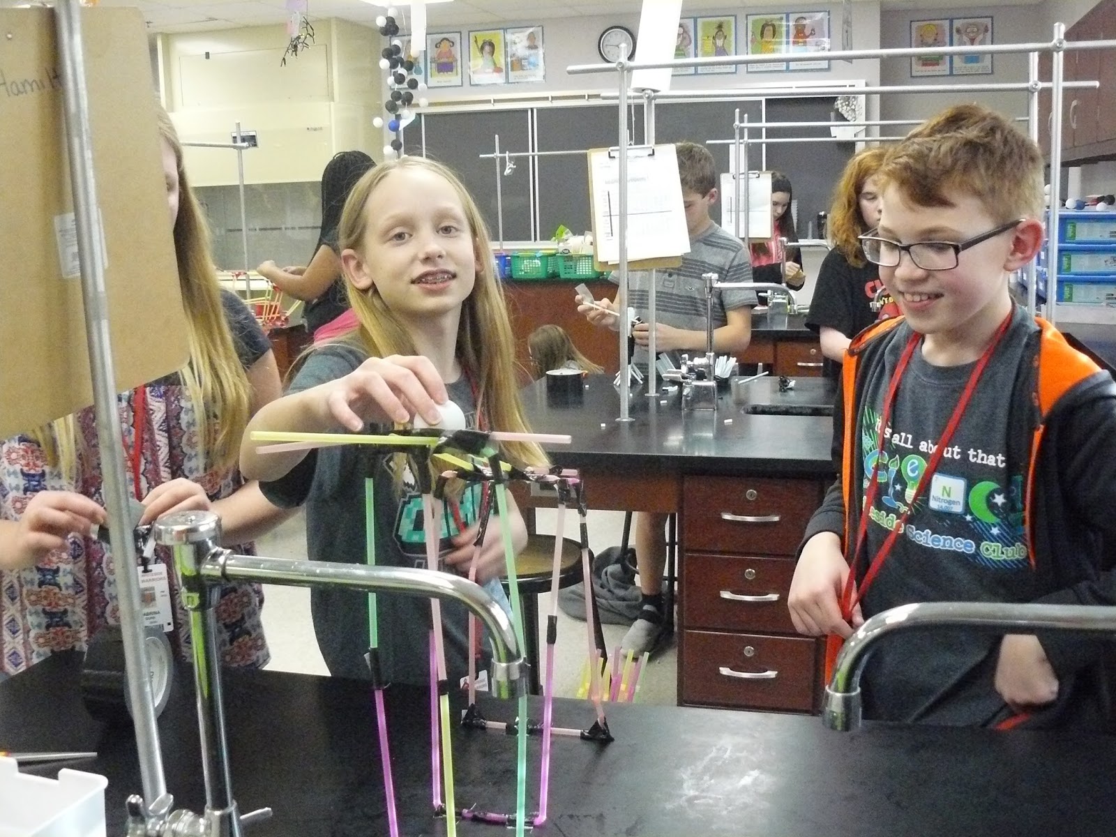 WSmiddle Information Center: Science Club: STEM Straw Roller Coaster