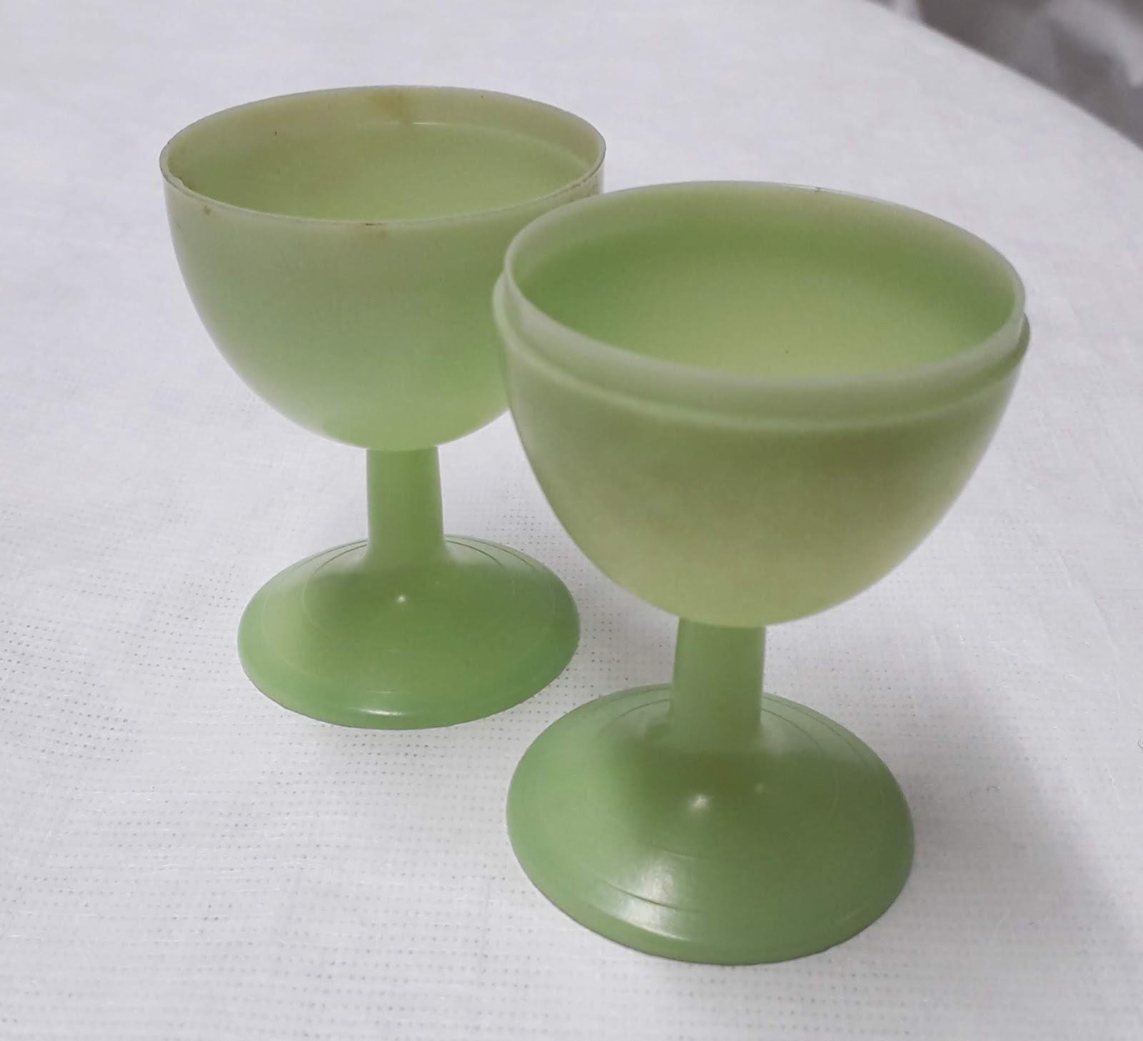 Museum of Design in Plastics Egg cups