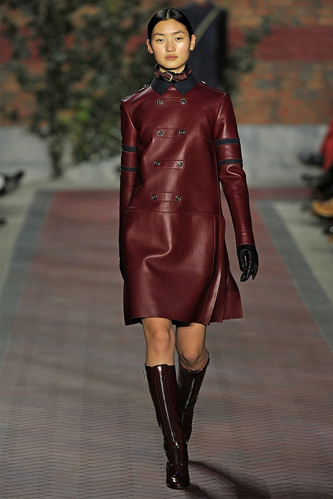 Кожаная рубашка женская. Одежда кожаная кожанка. Одежда из кожи можно. Одежда из кожи можно. Модные кожаные куртки женские из натуральной кожи.