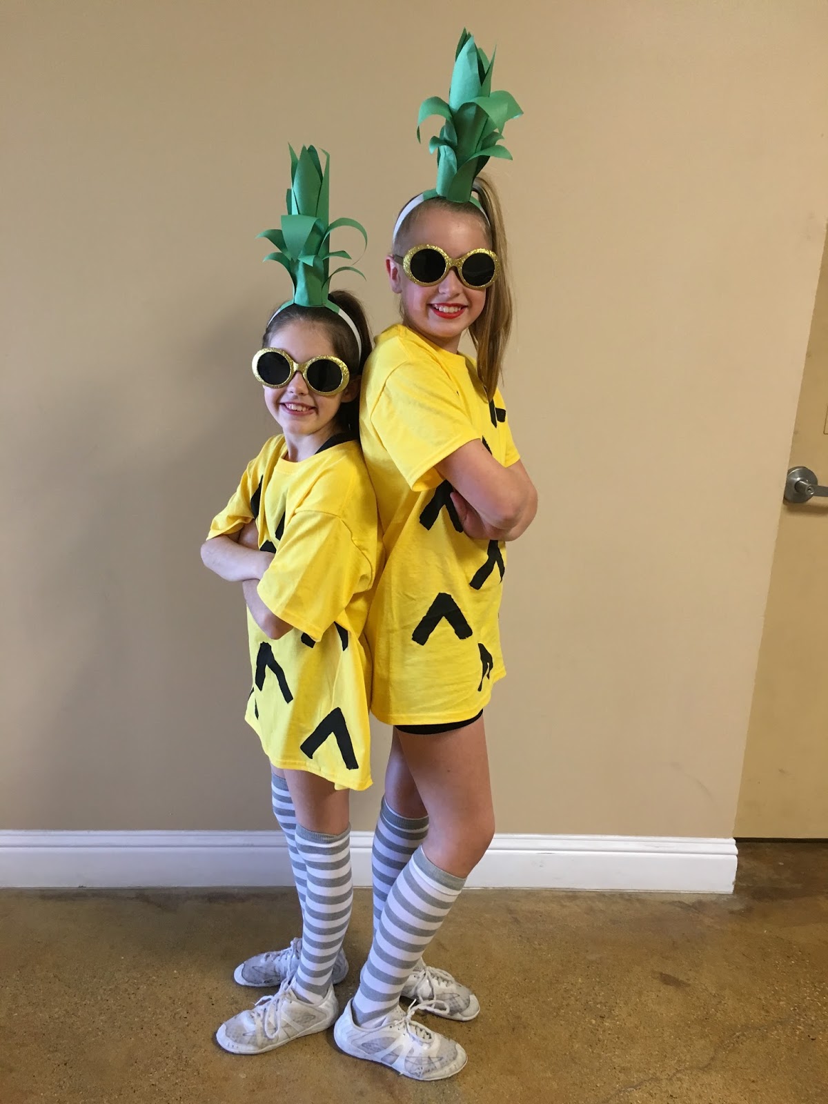 Crafty Texas Girls DIY Pineapple Costume