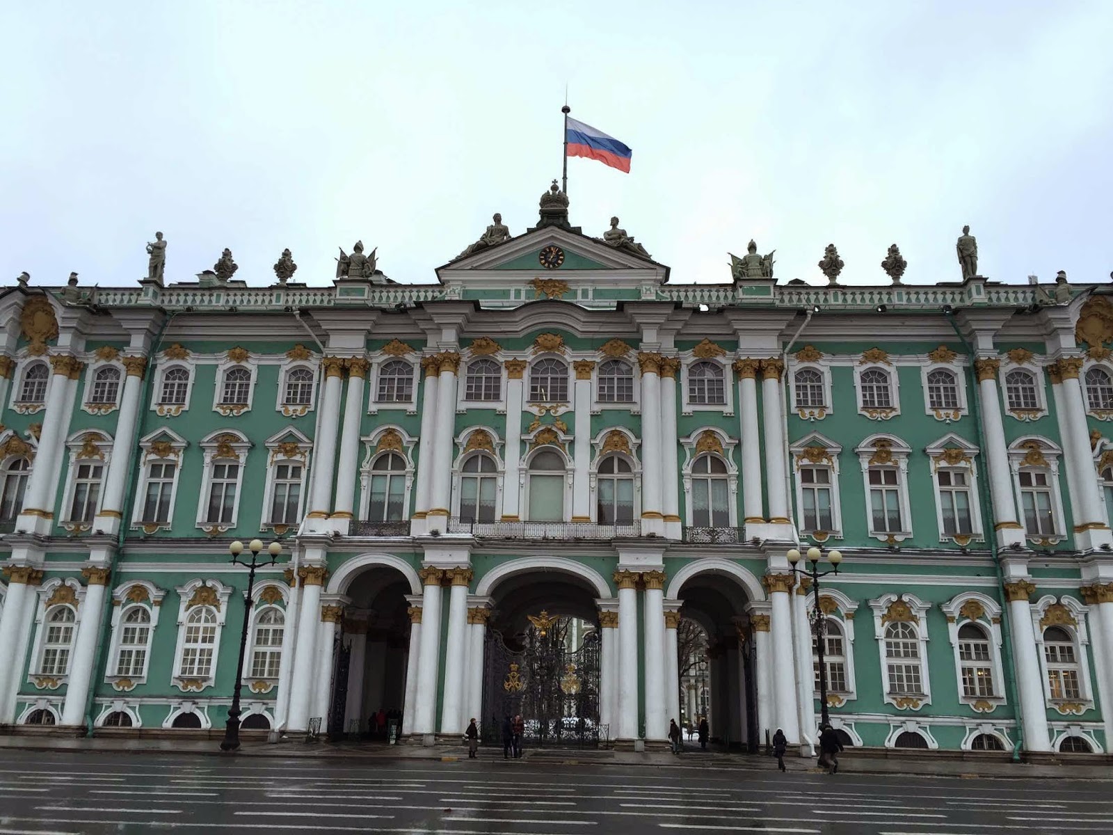 международный фестиваль цветов в спб 2021. город питер. экскурсии в питер из владимира. исаакиевский собор с невы. санкт-петербург / st.