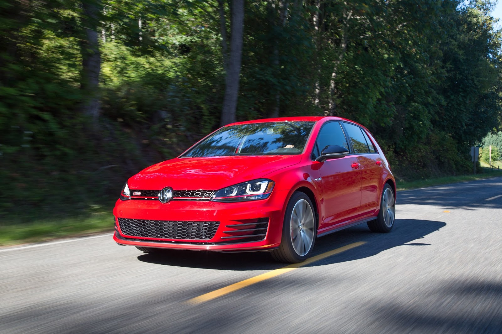 Fahrvergnugen: The 2017 Volkswagen Golf GTI S 4-Door