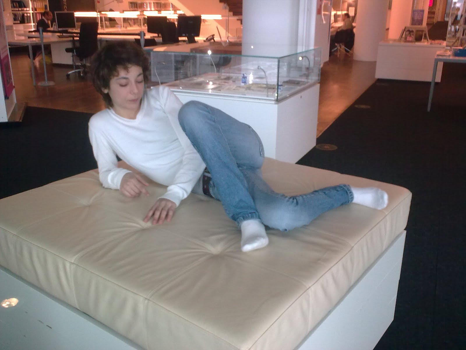 The White Socks Collection Project Italian girl in white socks (8)