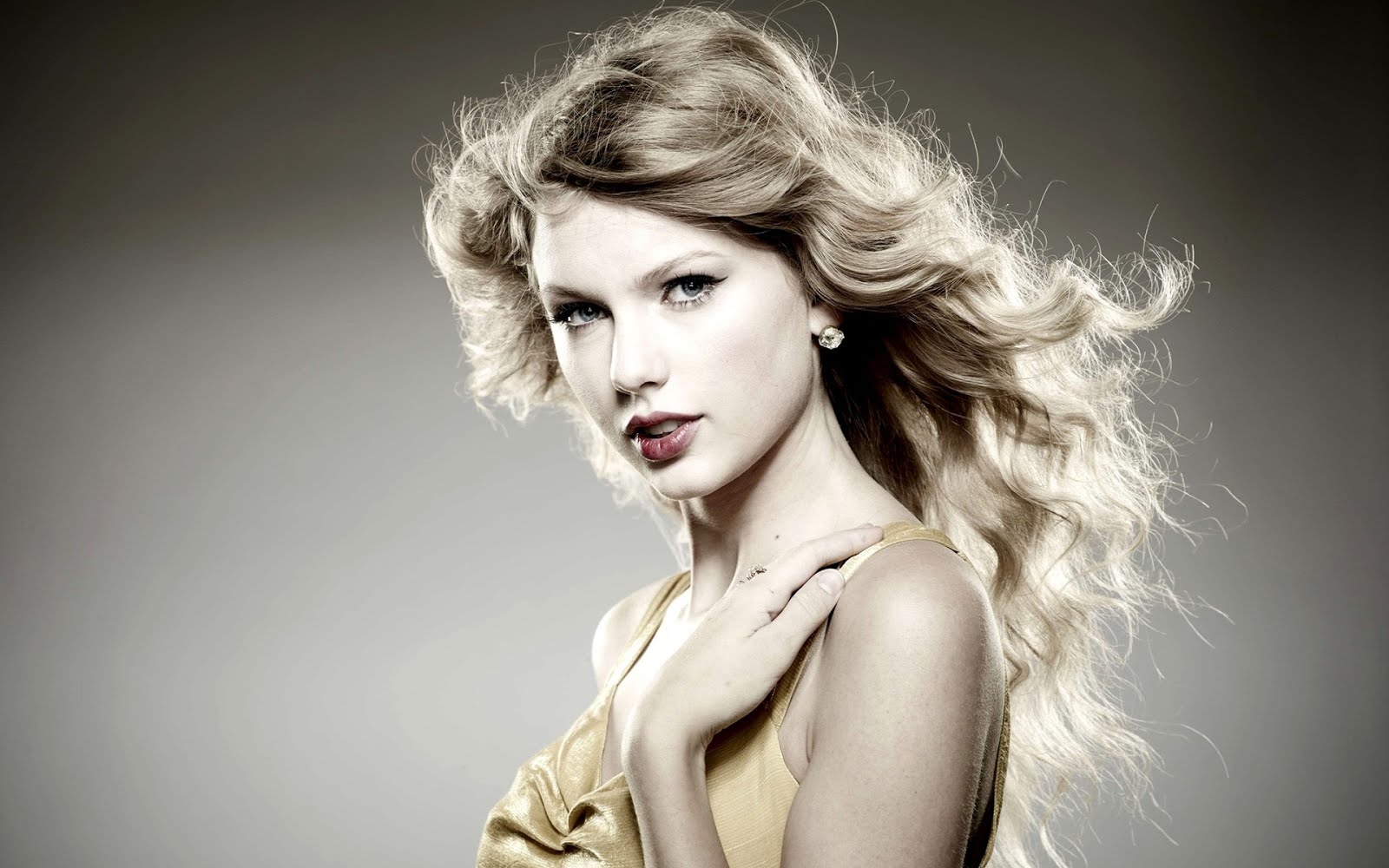 TaylorSwift-5