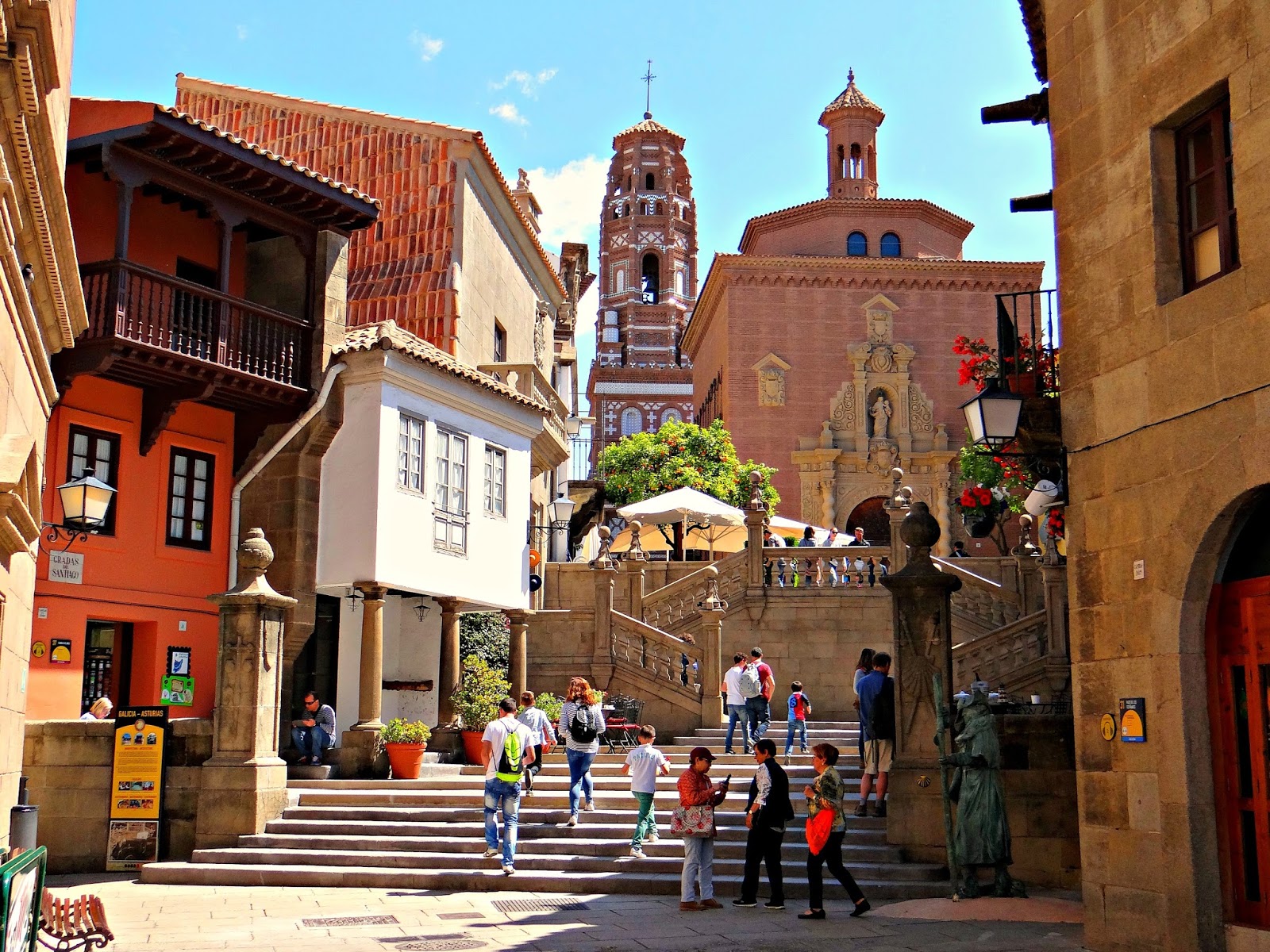 Travelblogger: Városlátogatások: Barcelona nevezetességei: Poble ...
