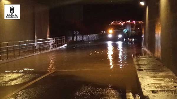 Inundado subterráneo acceso al Aeropuerto de Gran Canaria Inundado subterráneo acceso al Aeropuerto de Gran Canaria