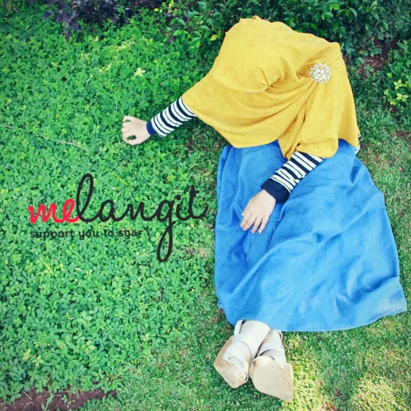 5 Foto Orang Hijab Syari Hadap Belakang Paling Update - Koleksi Afaf