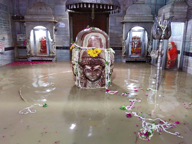 pashupatinath-temple-mandsour-मन्दसौर पशुपतिनाथ मंदिर जलमग्न 