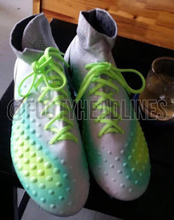 Nike MAGISTAX Proximo II 2 TF Size 7 Turf Soccer Shoes