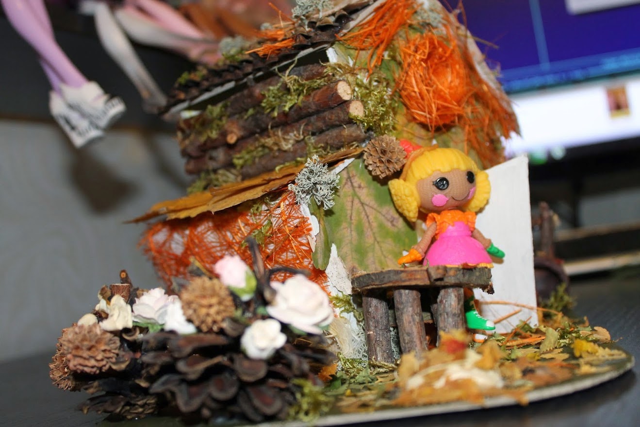 творческие осенние конкурсы. творческие осенние конкурсы. выставка поделок краски осени. выставка краски осени в детском саду. творческие осенние конкурсы.