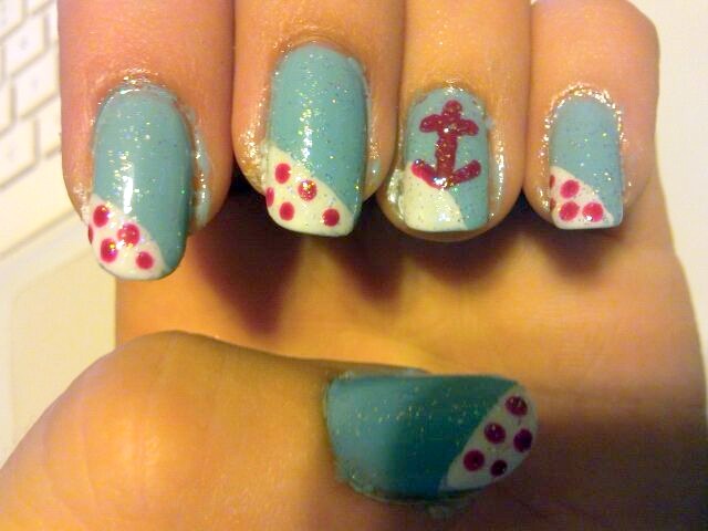 Cosmetic Reviews by Posh: Fourth of July/Nautical/Pin up Manicure