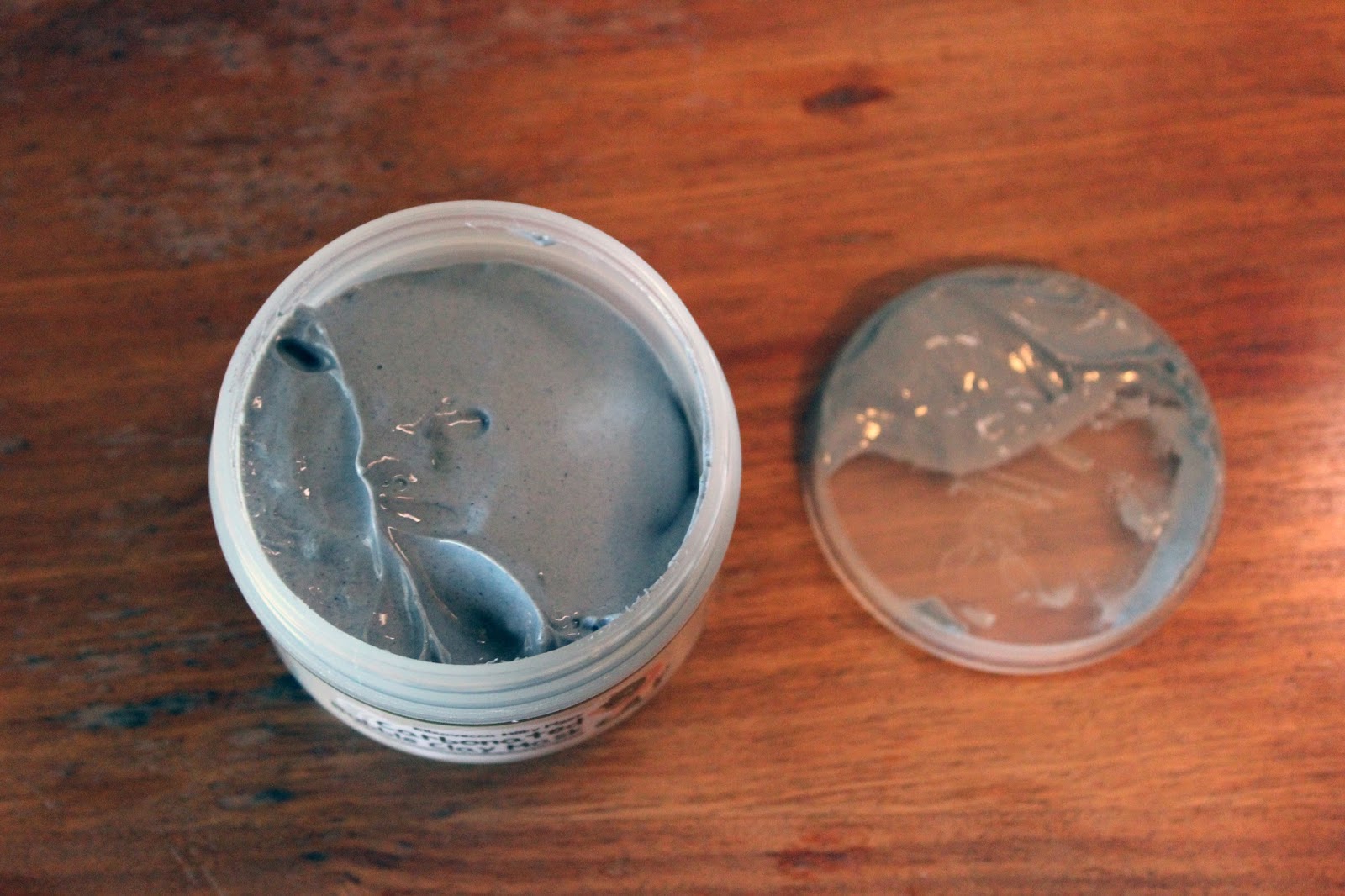 glazed-over-beauty-elizavecca-milky-piggy-carbonated-bubble-clay-mask