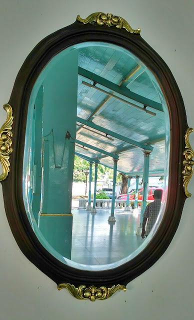 2 hari 1 malam di Cirebon part 1, keraton cirebon, nasi gamblang bu nur, wisata kuliner cirebon
