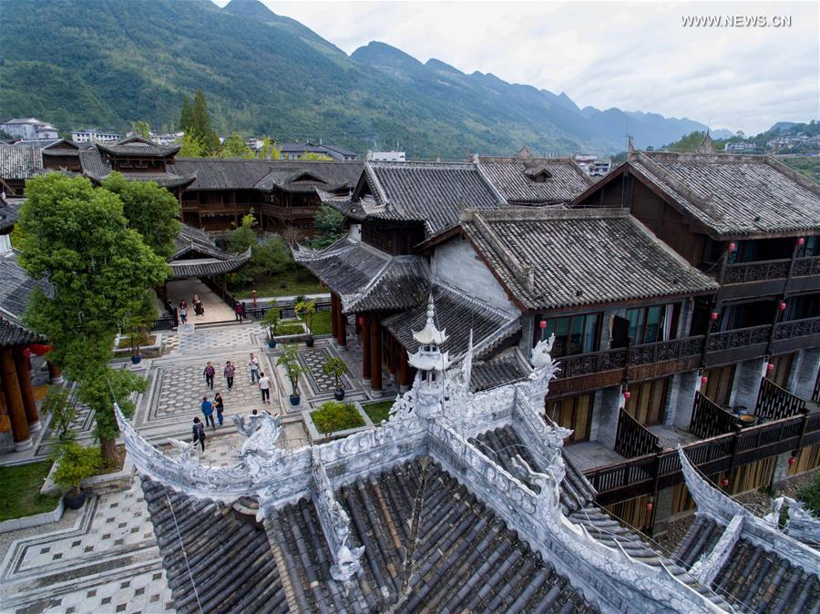 Где находится двор линшу. Линши (linshi) в чунцине. Итальянский дворик кабардинка коллективная 22. Где находится двор линшу. Где находится двор линшу.