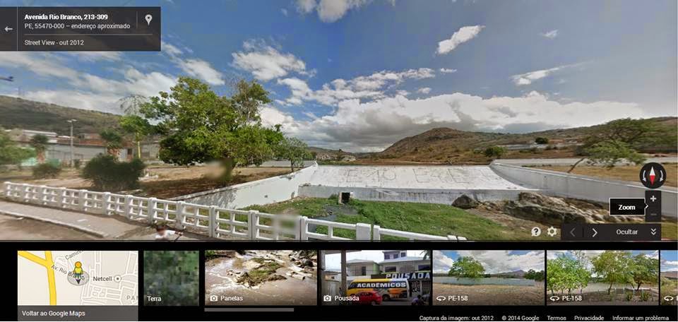 Açude de Panelas, imagem capturada pelo Street View do Google em 2012. Açude de Panelas, imagem capturada pelo Street View do Google em 2012.