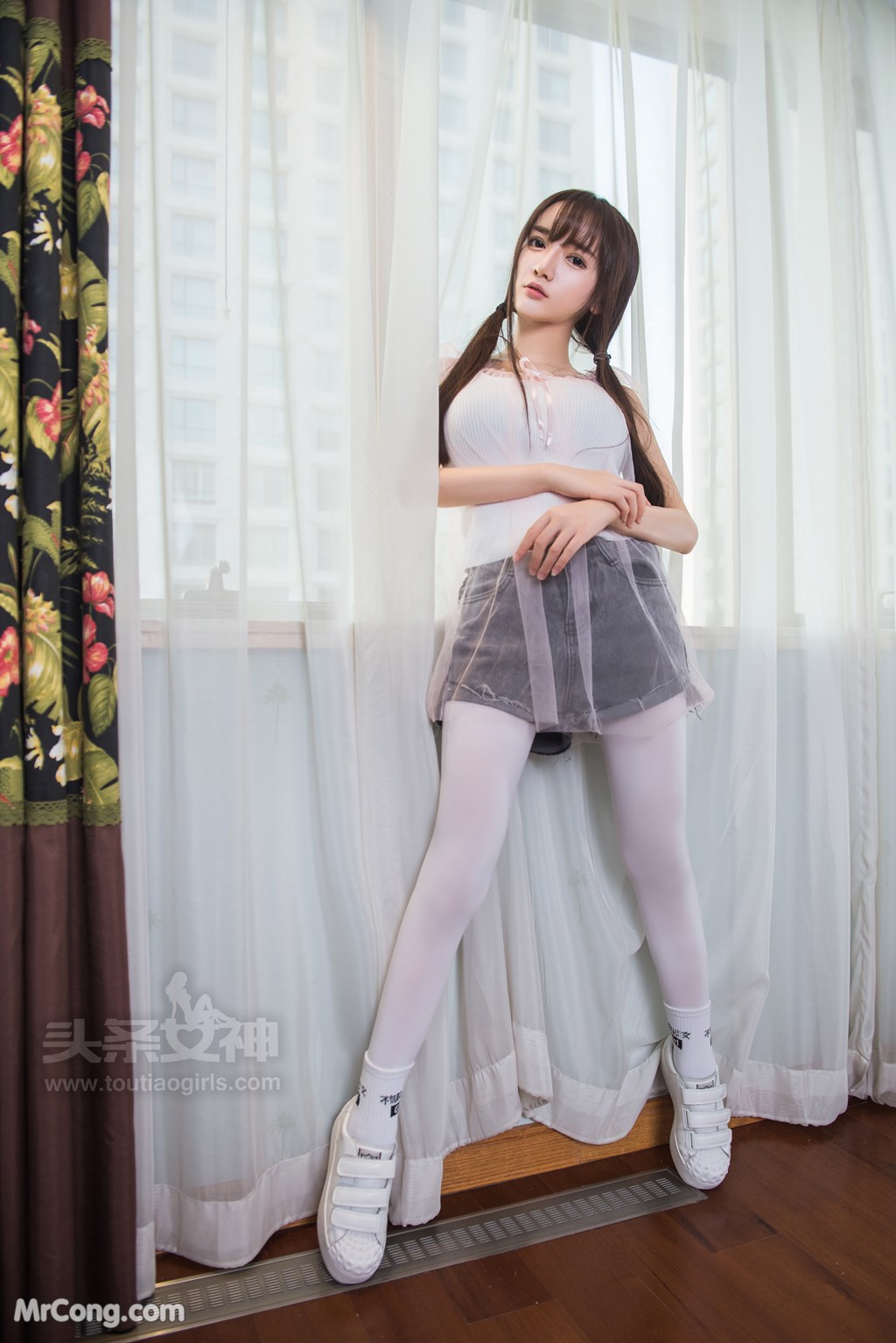 TouTiao 2017-08-11: Model Xiao Ru Jing (小 如 镜) (27 photos) photo 2-1