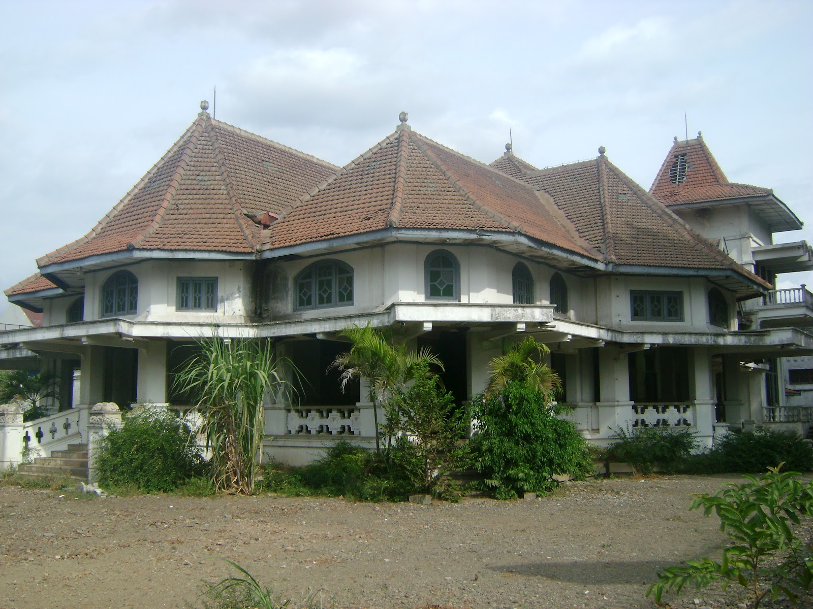 Perkembangan Arsitektur Kolonial Di Indonesia Beserta Contoh Contohnya