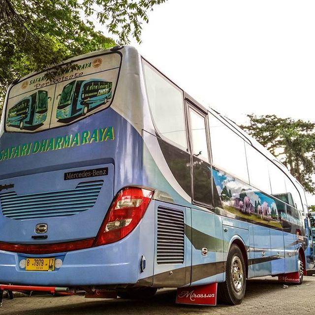 Objek Wisata Ibu Kota: Menjelajah Jakarta dengan Bus Pariwisata