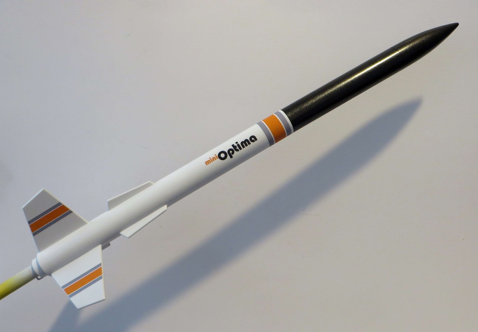 Model Rocket Building: Semroc Mini Optima Finished