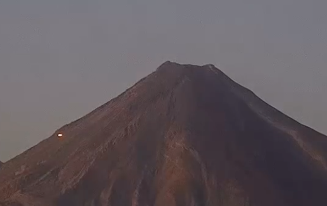 Glowing UFO Comes Out Of Side Of Colima Volcano And Shoots Away On Live Internet Cam!  Ovni%252C%2Bomni%252C%2BUFO%252C%2BUFOs%252C%2Bsighting%252C%2Bsightings%252C%2Bcolima%252C%2Bvulcan%252C%2Bvolcano%252C%2BMexico%252C%2BMarch%252C%2B2018%252C%2Bmystery%252C%2Bdiscovery%252C%2Bnews%252C%2Bcbs%252C%2Bnbc%252C%2Bcnn%252C%2Bfox%2Bnews%252C%2Bcnbc%252C%2Bvideo%252C%2Bphoto%252C%2Balien%252C%2BET%252C%2B1
