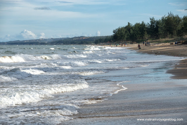 Soleil, vent et vagues à Ham Thuan Nam plage - Photo An Bui