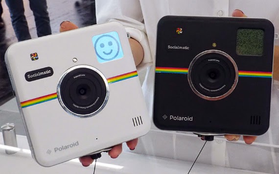 H νέα Polaroid camera με το logo του Instagram που εκτυπώνει φωτογραφίες