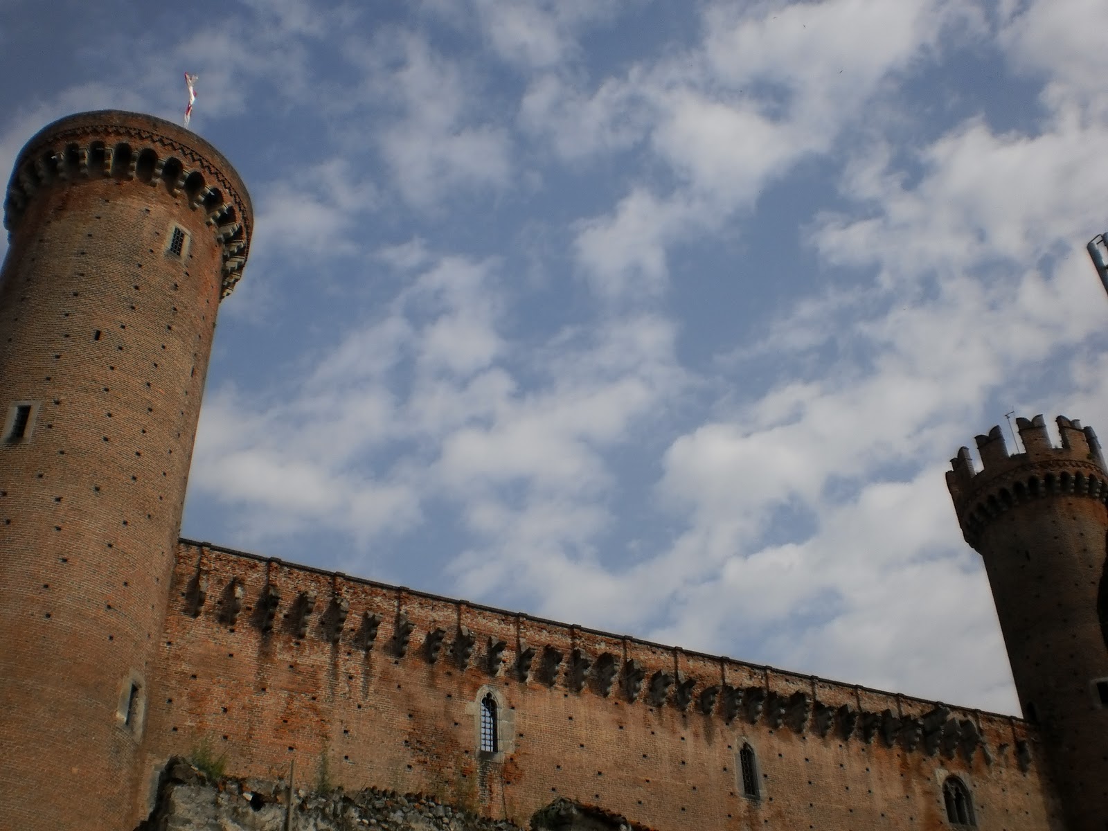 Diario de una Viajera: El Castillo de las Tres Torres en Ivrea... Piemonte