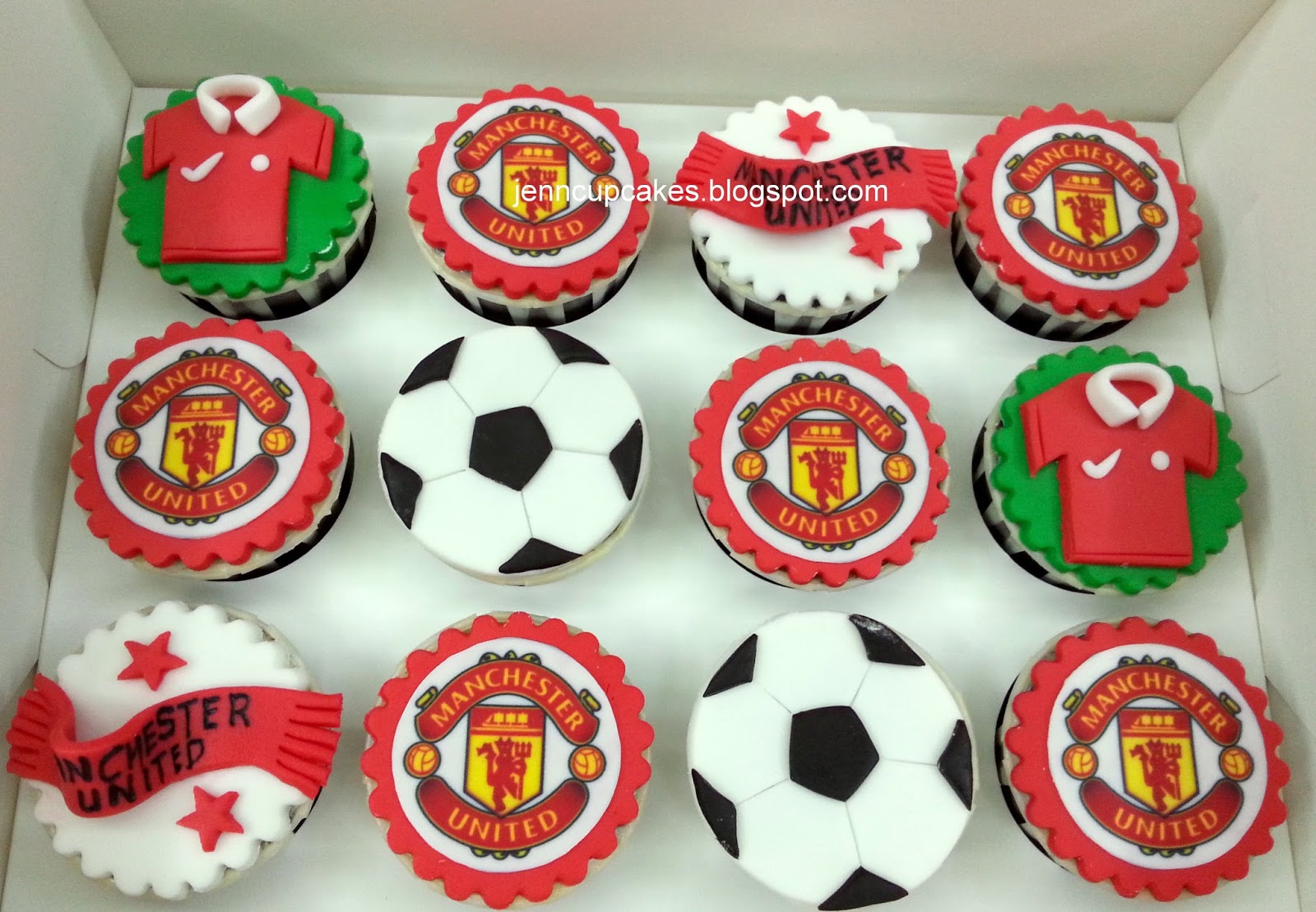 Jenn Cupcakes & Muffins Manchester United Cake & Cupcakes