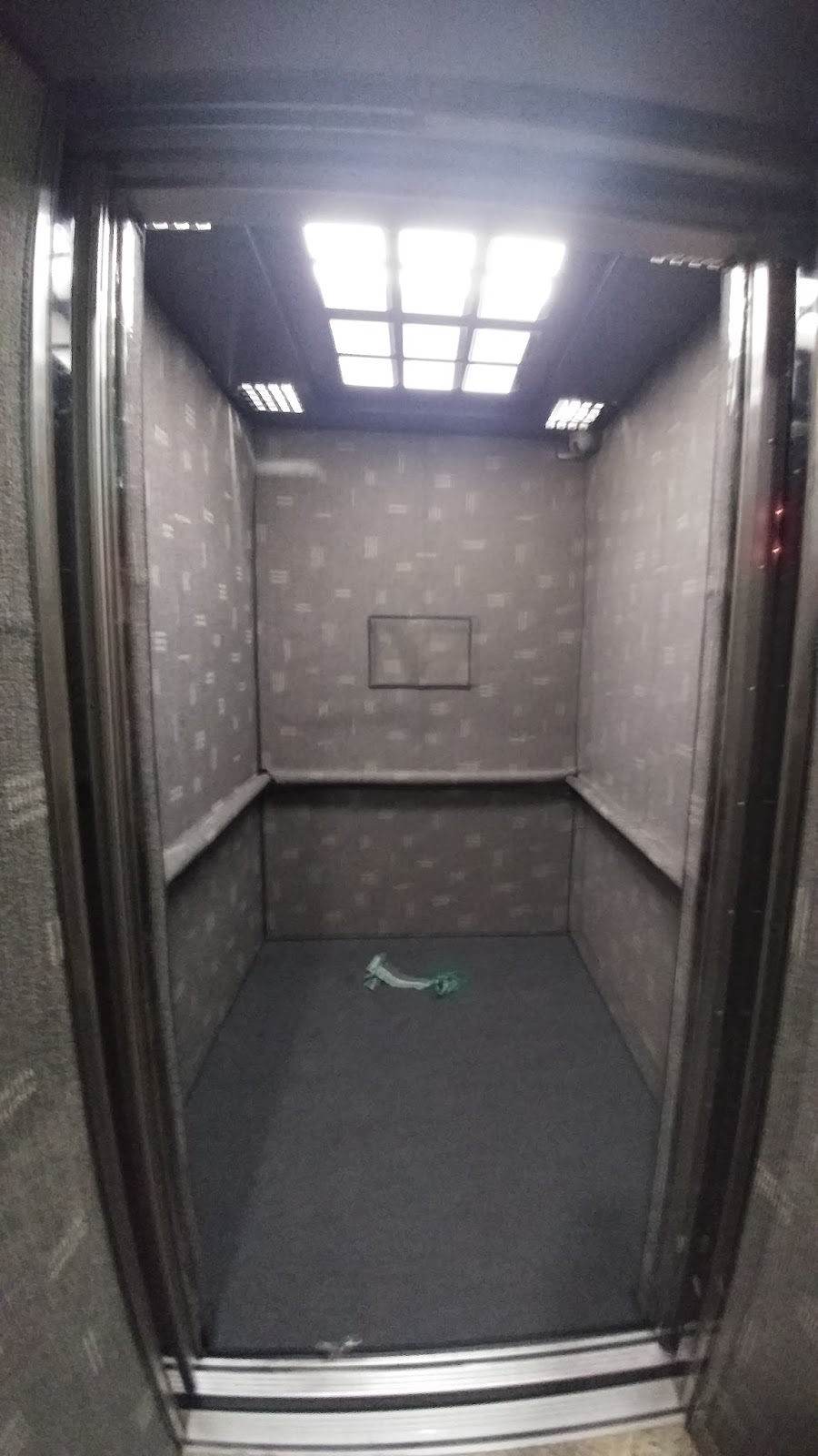 elevator protection wall pad