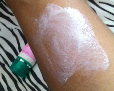 Himalaya Herbals Natural Glow Fairness Cream Review himalaya fairness cream